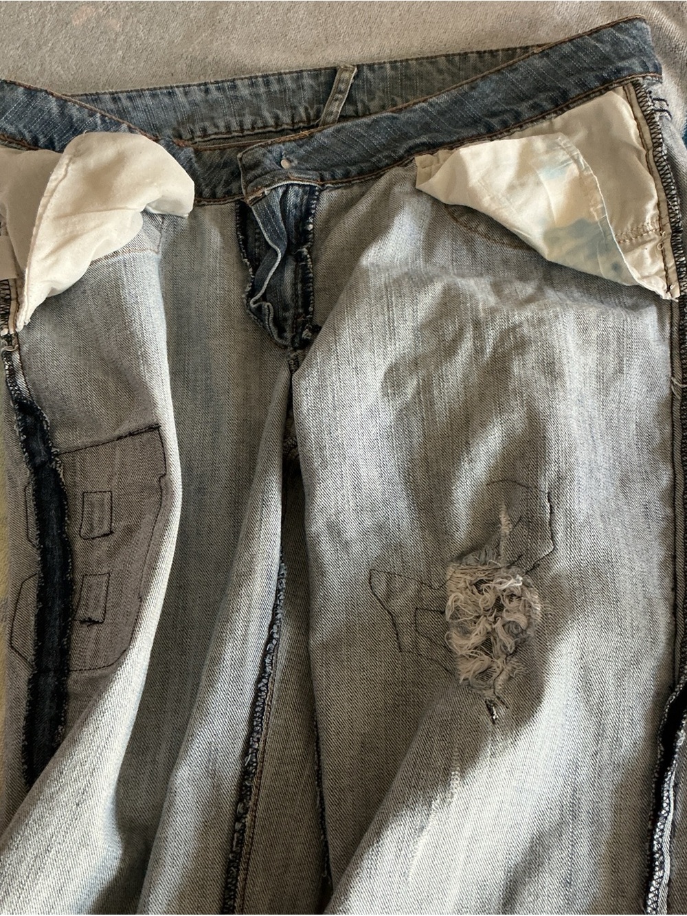 Allen B. By Allen Schwartz Light Blue Denim Jeans with Navy 'B' Patch - Picture 5 of 7